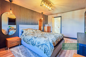 Photo 24- click for photo gallery